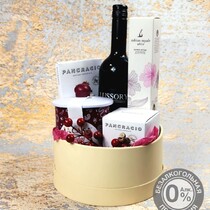 Набор подарочный сладостей с вином 0% Lussory