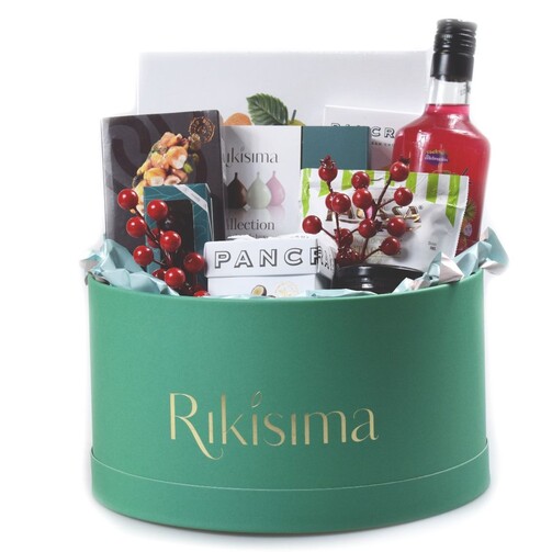 Подарочный набор сладостей в коробке "Вкусная сказка" 