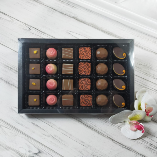Конфеты ручной работы ассорти из темного и молочного шоколада 315 г  (арт. BLX53037/BLX)
