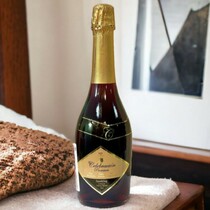 Безалкогольный газированный напиток серия Премиум Красный виноград