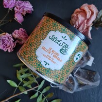 Черный чай с ароматом печенья и апельсином