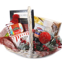 Подарочная корзина на Новый год "Зимний уют"