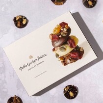 Мендианты ассорти из белого, молочного и темного шоколада