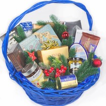 Новогодняя корзина с продуктами "Праздничный вечер"