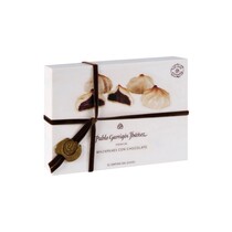 Марципан с шоколадом в деревянной коробке