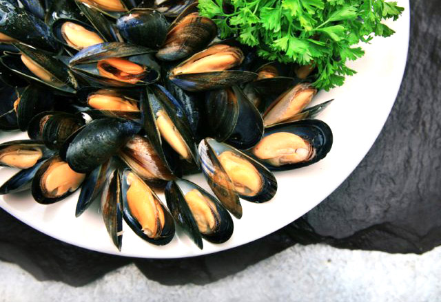 Как готовят мидии в Испании?